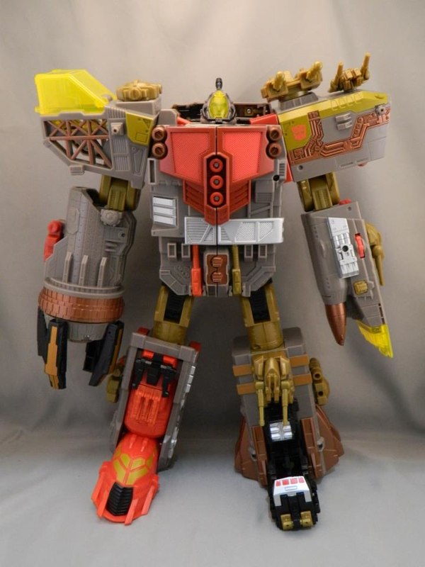 Transformers Year Of The Snake Platinum Edition Omega Supreme  (30 of 48)